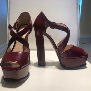 Prada shoe, almost new